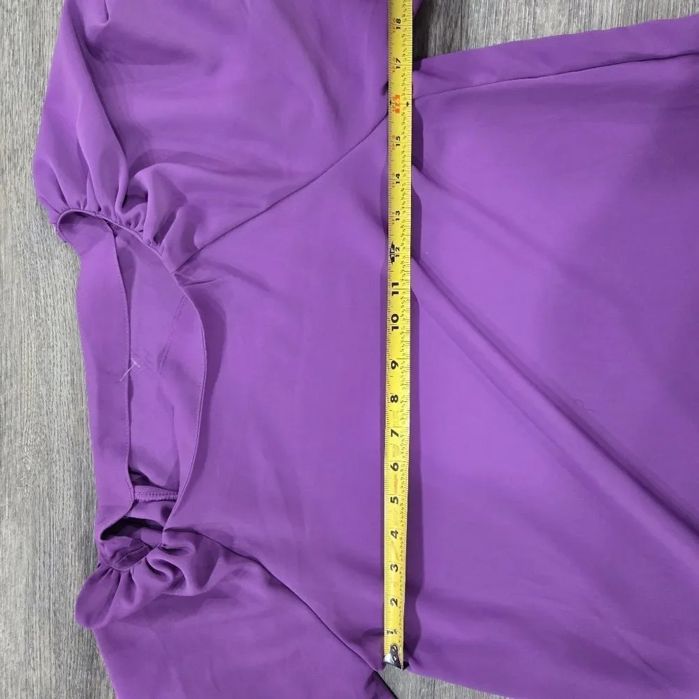 🐢 Cute Violet 💜 Blouse Size S NWOT.